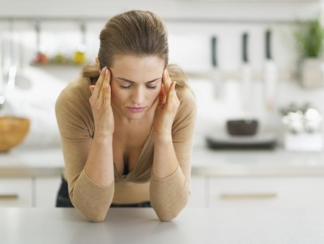 Parfemi, aspirin i šef: Uzroci glavobolje i kako je lečiti